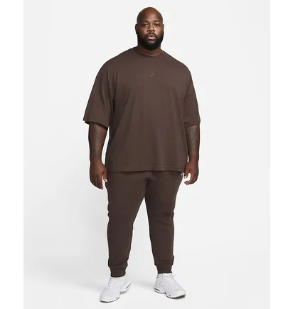 Футболка чоловіча Nike T-Shirt Sportswear Premium Essentials Brown FB9766-237