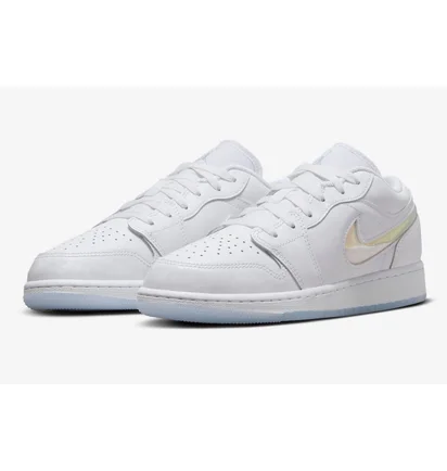 Кросівки дитячі Air Jordan 1 Low White Ice Blue Glitter Swoosh White FQ9112-100