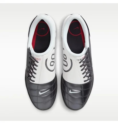 Кросівки чоловічі Nike Total 90 MenS Shoes Grey HQ2851-001