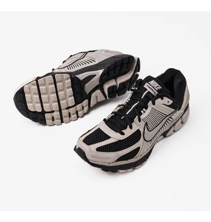 Кроссовки унисекс Nike Zoom Vomero 5 Beige FJ4151-008