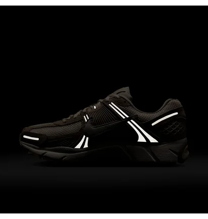 Кроссовки женские Nike Air Zoom Vomero 5 Beige HQ0458-200