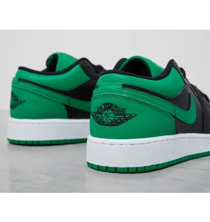 Кросівки дитячі Air Jordan Air 1 Low Junior Black/Green 553560-065