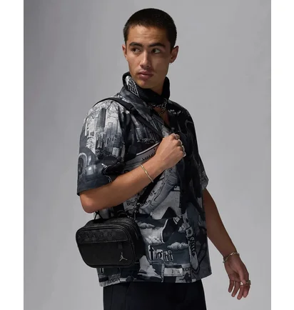 Сумка чоловіча Air Jordan Monogram Camera Bag Black MA0988-GOT