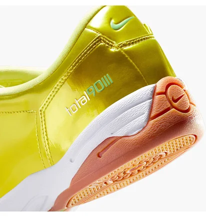 Кросівки унісекс Nike Total 90 Sp Yellow HJ9351-700