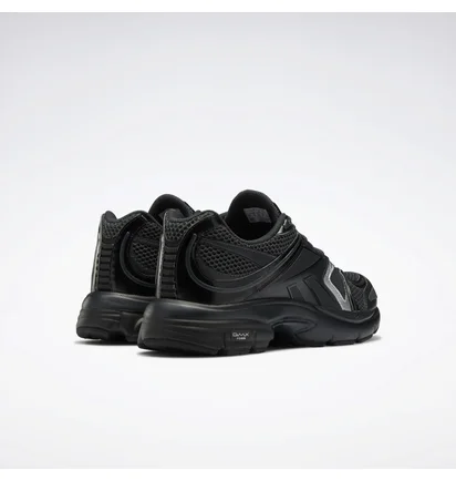 Кросівки унісекс Reebok Premier Road Plus Vi Black Hp2472
