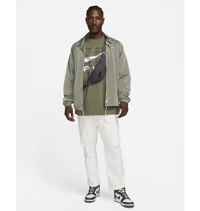 Футболка чоловіча Nike T-Shirt Sportswear Olive FD1249-222