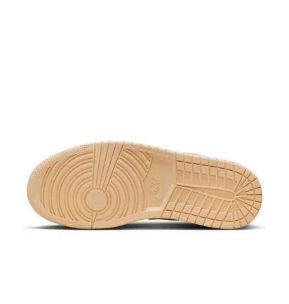Кросівки жіночі Nike 1 Low White/Beige DC0774-170