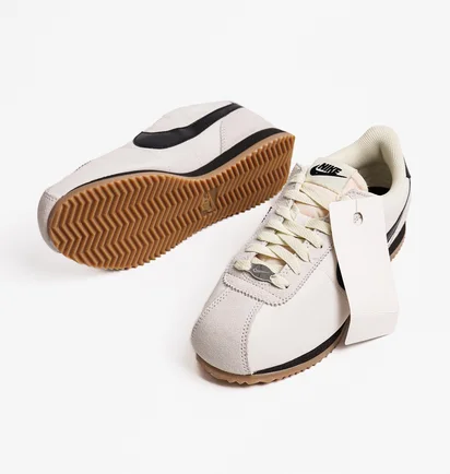 Кросівки жіночі Nike Cortez W Txt White HM9987-001