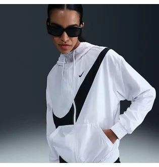 Ветровка женская Nike Clssc Wvn Uv Fz Logo Jkt White HM8971-100
