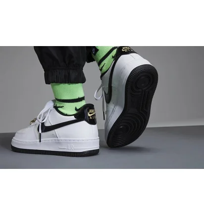Кросівки дитячі Nike Air Force 1 Lv8 (Gs) White Dq0300-100