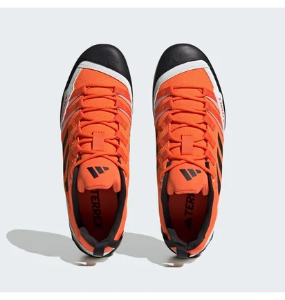 Кроссовки унисекс Adidas Terrex Swift Solo 2.0 Hiking Orange IE6902