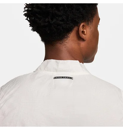 Жилетка чоловіча Nike Trail Aireez White FN4004-121