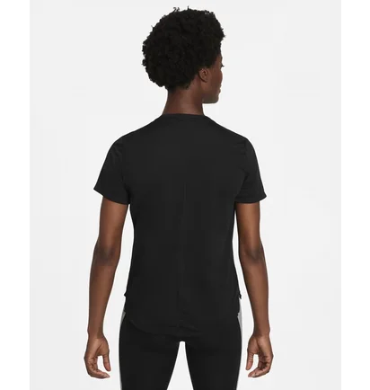 Футболка женская Nike W Nk One Df Ss Std Top Black Dd0638-010