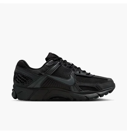 Кросівки чоловічі Nike Zoom Vomero 5 Se Black IM6597-001