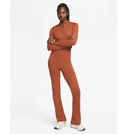 Штаны женские Nike Sportswear Chill Knit Tight High-Waisted Sweater Flared Pants Orange FN4685-825