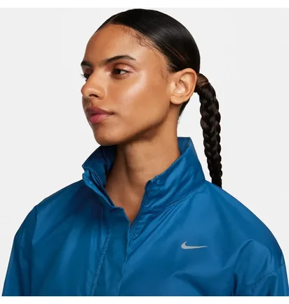 Куртка жіноча Nike W Fast Repel Jacket Blue FB7451-476