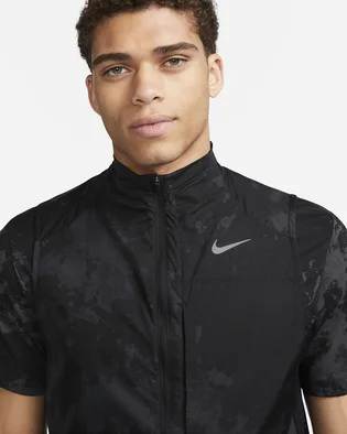 Жилетка чоловіча Nike Rpl Run Dvn Vest Black DX0847-010