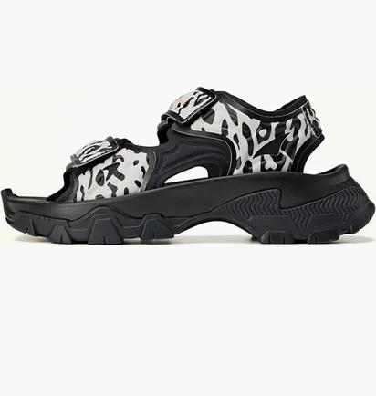 Сандалі жіночі Adidas By Stella Mccartney Hika Outdoor Sandals Black/White IF1797
