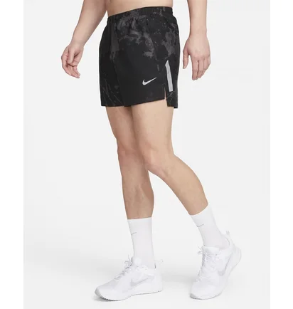 Шорты мужские Nike Dri-Fit Run Division Stride Black DV9272-010