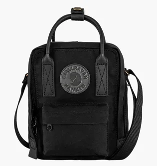 Рюкзак унисекс Fjallraven Kanken Black 23799.550