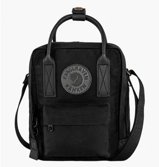 Рюкзак унисекс Fjallraven Kanken Black 23799.550