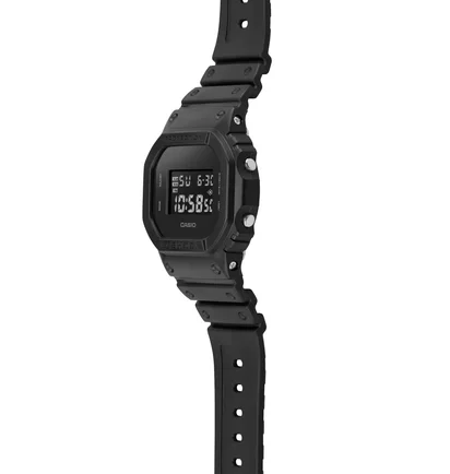 Часы мужские Casio G-Shock Out Series DW-5600UBB-1ER