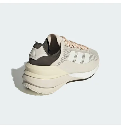 Кроссовки женские Adidas Avryn_X Beige II0048