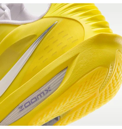 Кросівки унісекс Nike G.T. Cut 3 Turbo Basketball Shoes Yellow HV9918-500