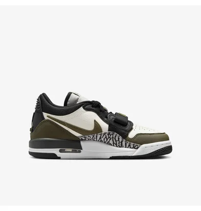 Кросівки дитячі Air Jordan Legacy 312 Low White/Olive CD9054-120