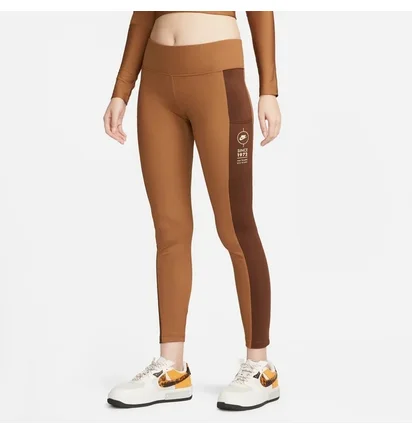 Спортивный костюм женский Nike Sportswear Tech Brown FD4236-270__FD4237-270