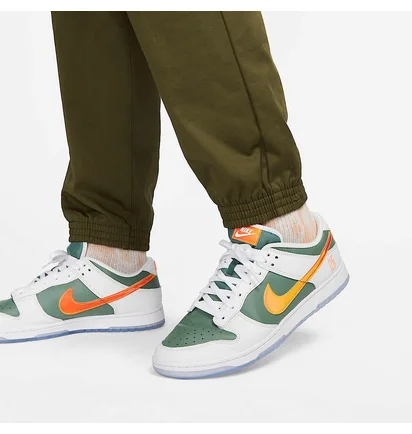 Штани чоловічі Nike Sportswear Olive DV1127-326
