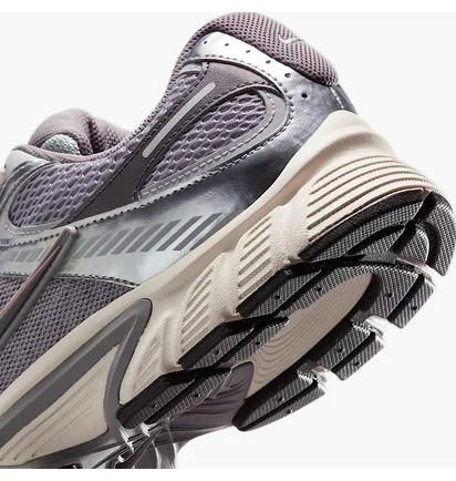 Кроссовки мужские Nike V5 Rnr Grey HJ5228-003