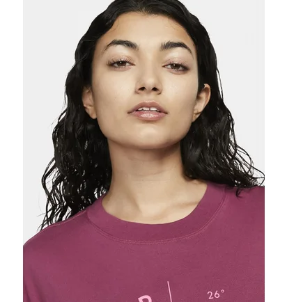 Футболка женская Nike Sportswear Sports Utility T-Shirt Violet FD4235-653