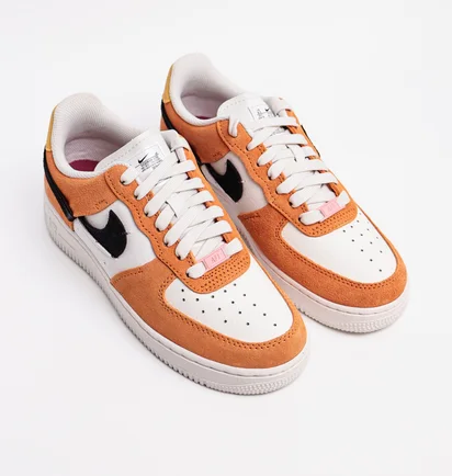 Кросівки жіночі Nike Air Force 1 Lxx Brown/White Dq0858-100