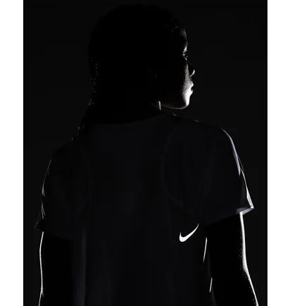 Футболка женская Nike Dri-Fit Race White DD5927-100