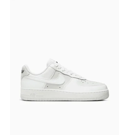 Кроссовки женские Nike Air Force 1 07 Lx White DZ2708-102