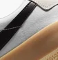 Кросівки унісекс Nike Sb Zoom Blazer Low Pro Gt Beige DC7695-100