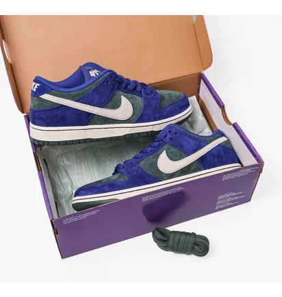 Кросівки унісекс Nike Sb Dunk Low Pro Blue/Green HF3704-400