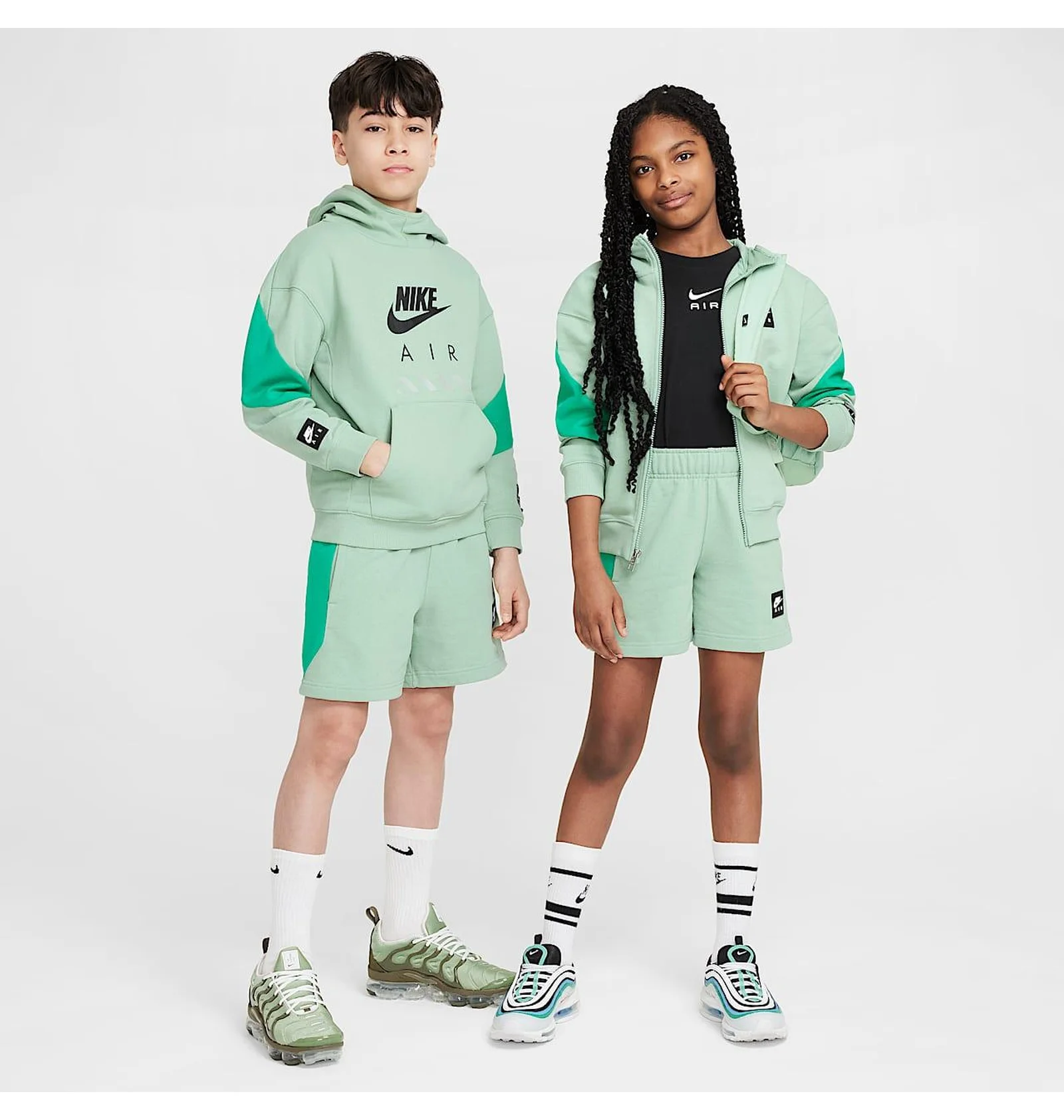 ᐉ Шорти дитячі Nike Air Olive HF8808-037 - придбати в інтернет