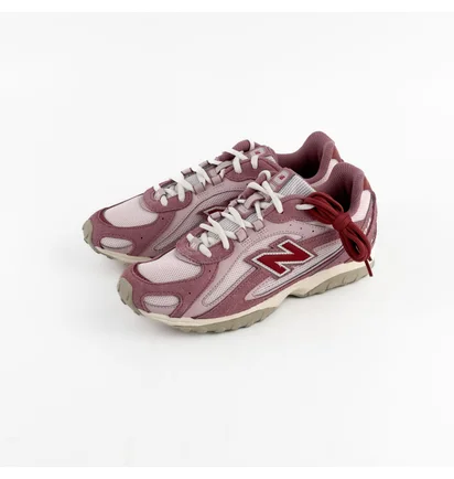 Кросівки жіночі New Balance 204L Pink U204L7AM