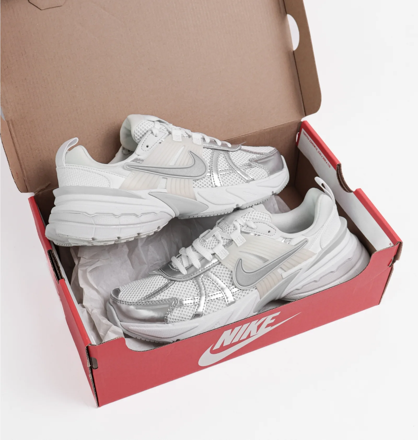 ᐉ Кросівки жіночі Nike V2K Run Grey FD0736-104 - придбати в