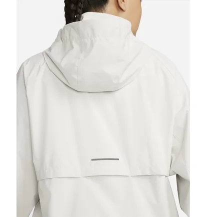 Куртка жіноча Nike Storm-Fit Swift WomenS Running Jacket White FB7492-110