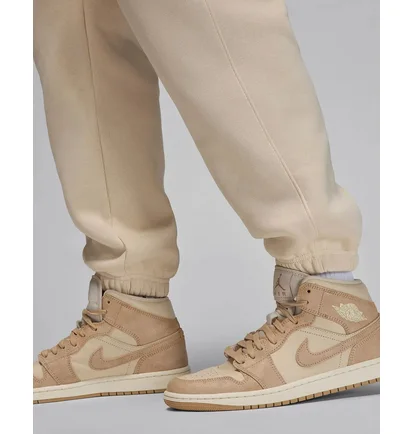 Штаны женские Air Jordan Brooklyn Fleece Beige FV7077-203
