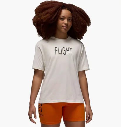 Футболка женская Air Jordan Art Short Sleeve Tee White HF5478-133