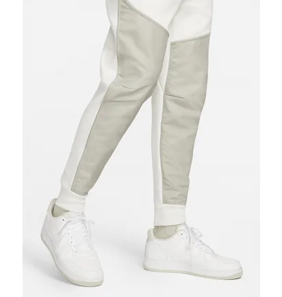 Штани чоловічі Nike Sportswear Tech Fleece White Dr6171-030