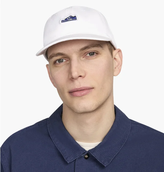 Кепка унисекс Nike Club Cap U Fb Dunk Ptch L White FN4404-100