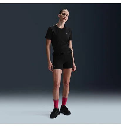 Футболка женская Nike Swift Dri-Fit Ss Black HM9698-010