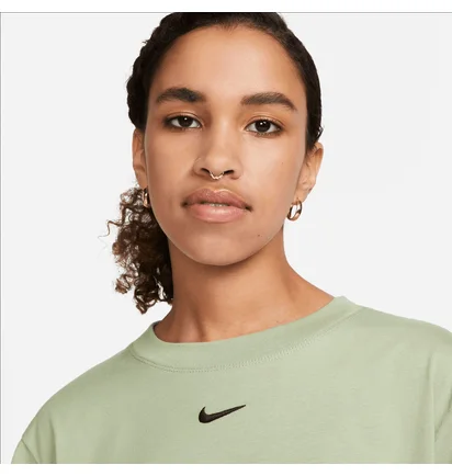Футболка женская Nike Sportswear Olive FD4149-386