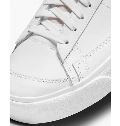Кросівки жіночі Nike Blazer Low Platform White DJ0292-100