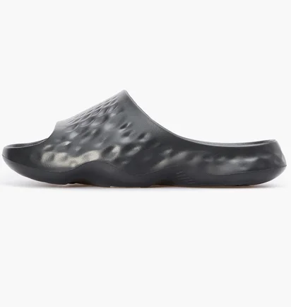 Тапочки унисекс New Balance Ff Mrshn Black SUFHUPK3